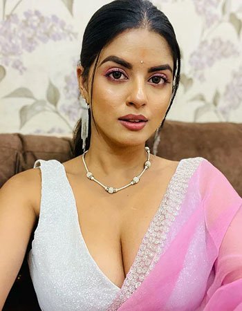 Call Girls service in Aerocity